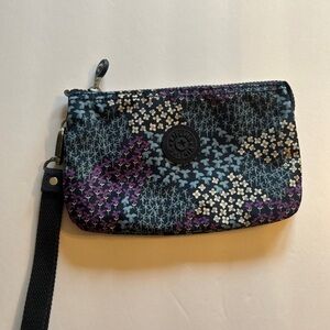 Kipling Women's Floral Wristlet - Purple and Blue